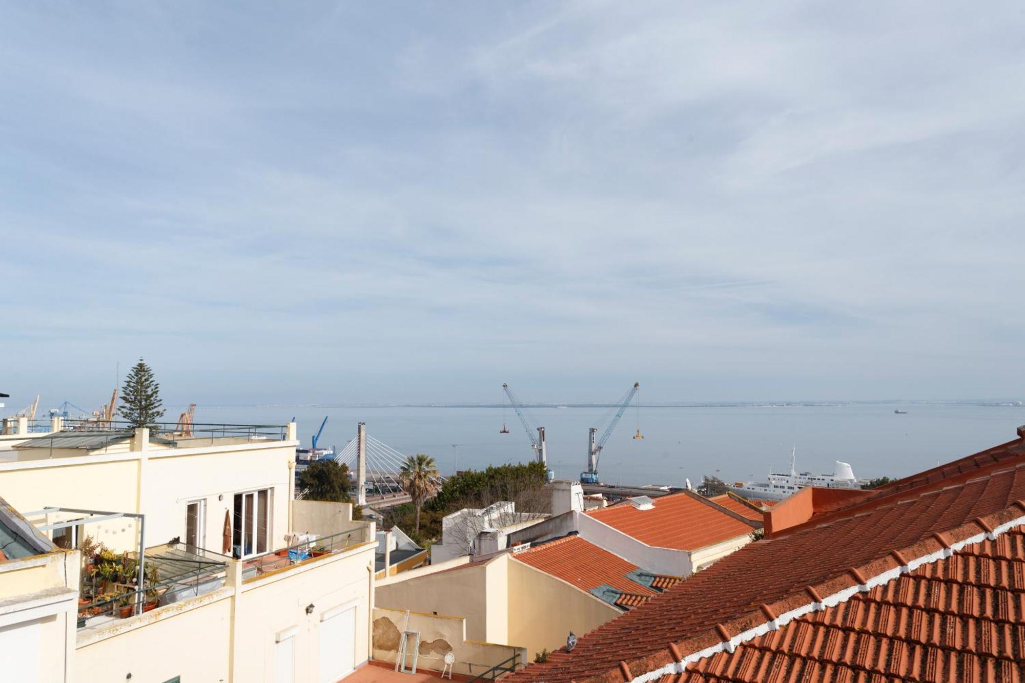Barbadinhos Apartments In Lisbon Historic Neighborhood Exterior foto